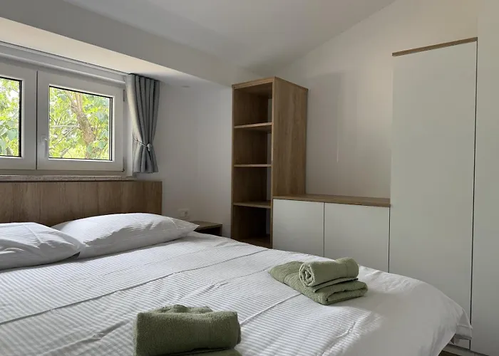 Апартаменты Mani Копер